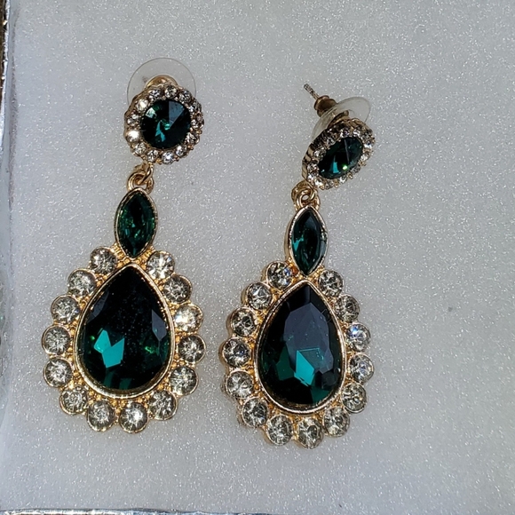 Ashley Allan - Picture 7 of 7